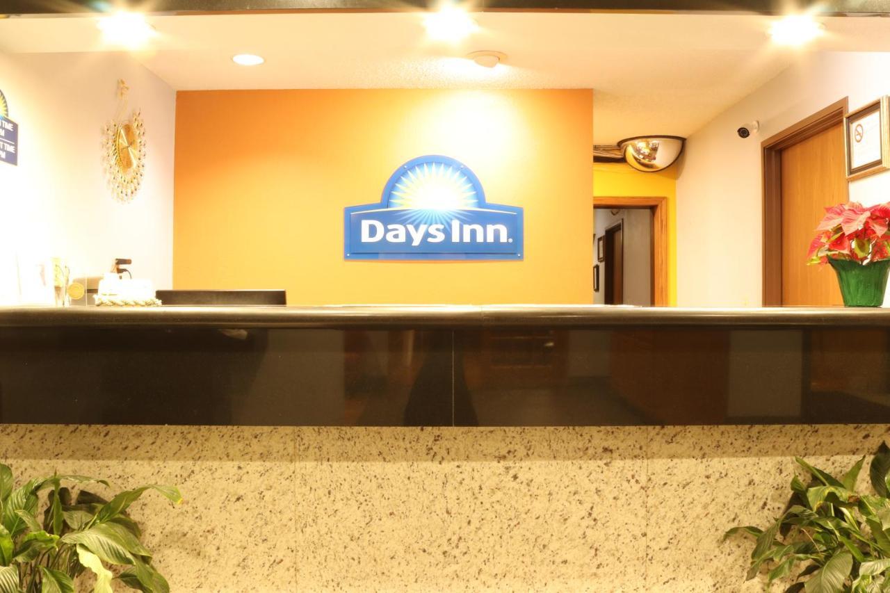 Days Inn By Wyndham Black River Falls - Access To Atv Trail Экстерьер фото