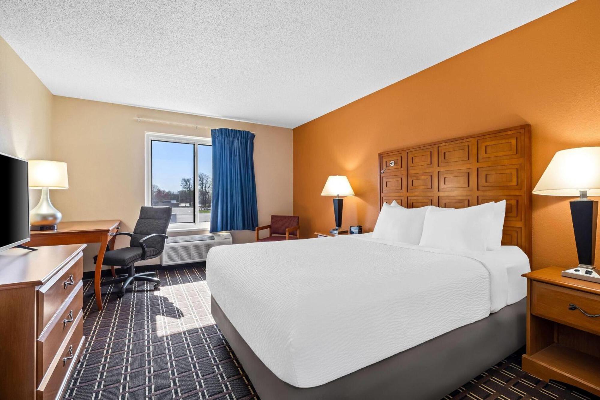Days Inn By Wyndham Black River Falls - Access To Atv Trail Экстерьер фото