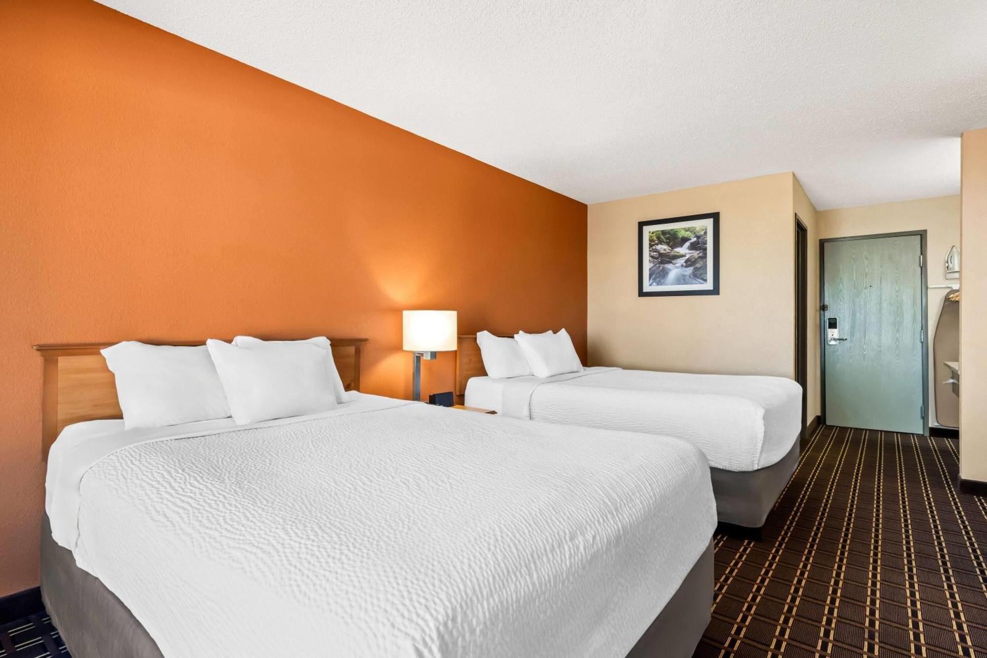 Days Inn By Wyndham Black River Falls - Access To Atv Trail Экстерьер фото